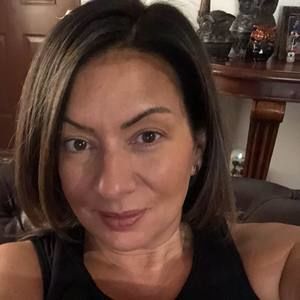 Meet your Posher, Becky